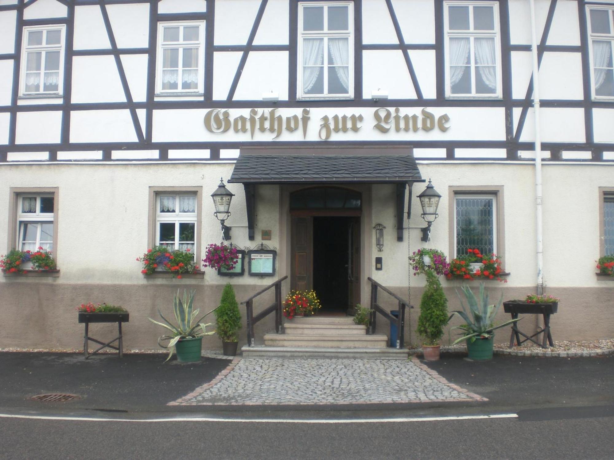 Hotel Gasthof Zur Linde Weissbach  Exterior photo